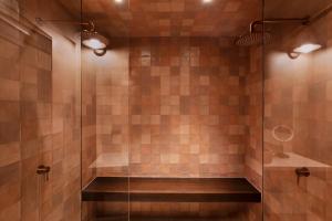 brokenback views country estate