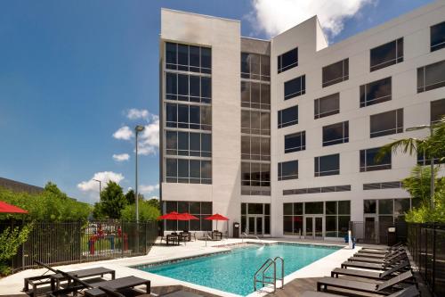 radisson red miami airport