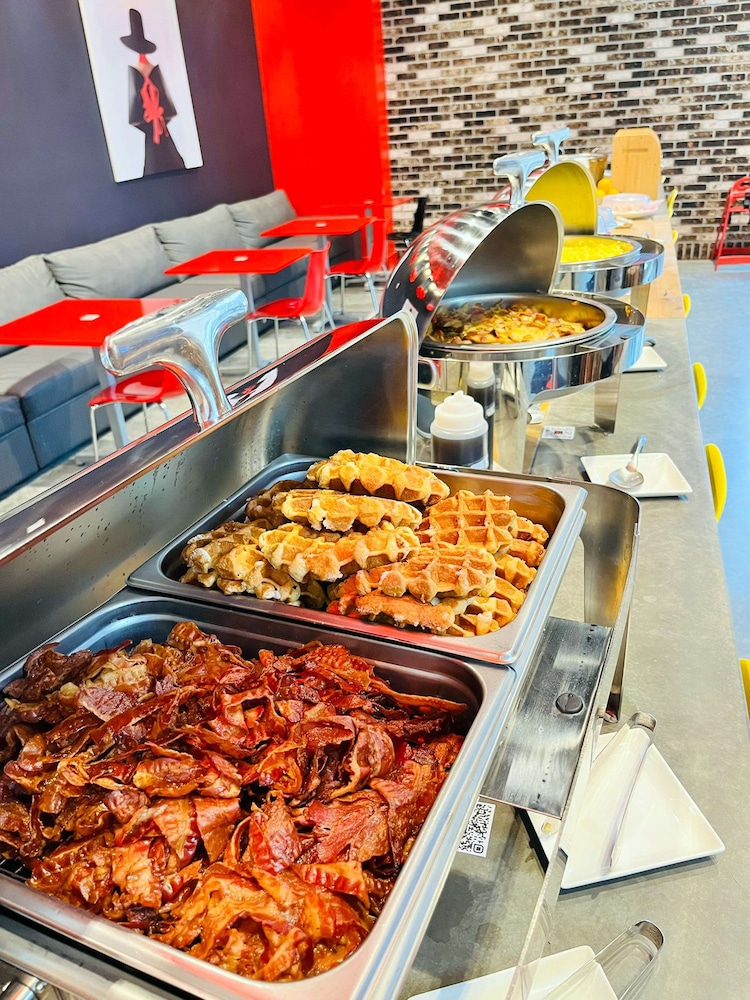 radisson red miami airport