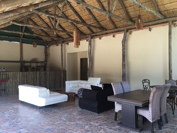 Athoma Guest House,Lot 411 Landboard Shakawe,3 star
