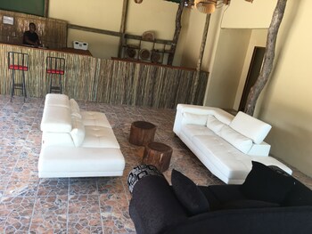 Athoma Guest House,Lot 411 Landboard Shakawe,3 star