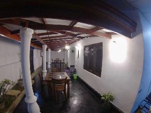 Sooriya Sewana Guest House,Harbour Road Mirissa 81740,3 star