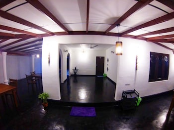 sooriya sewana guest house