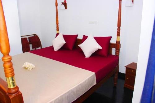 sooriya sewana guest house