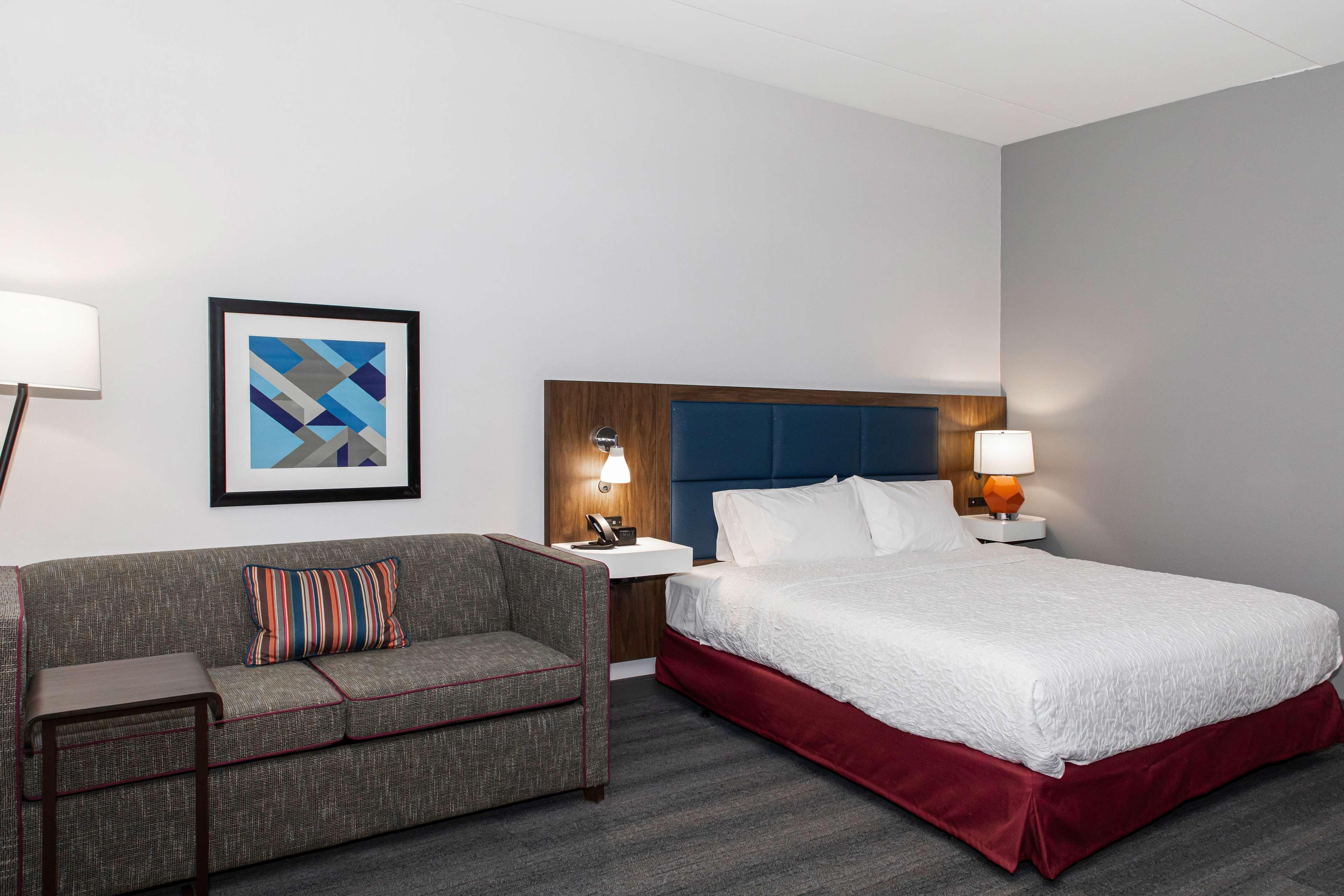 hampton inn and suites charlotte steele creek