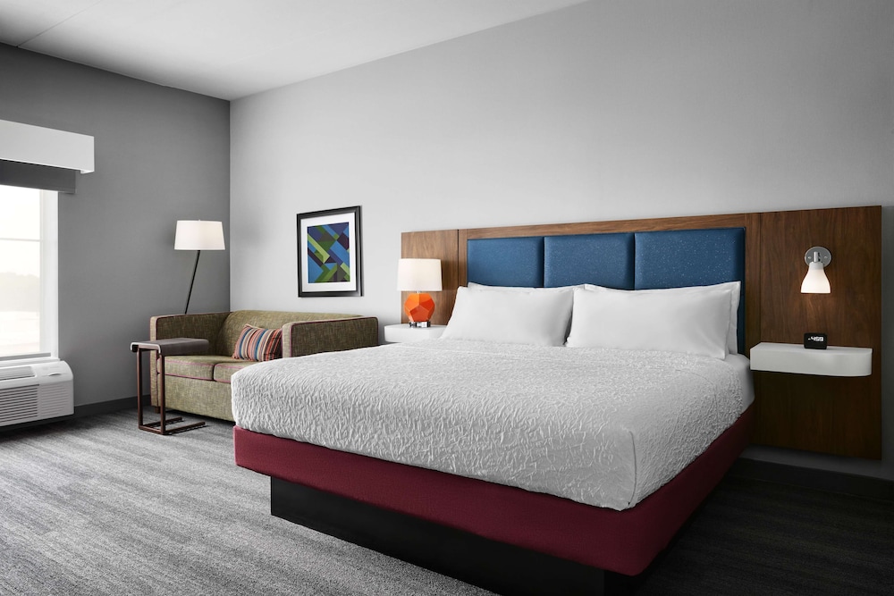 hampton inn and suites charlotte steele creek
