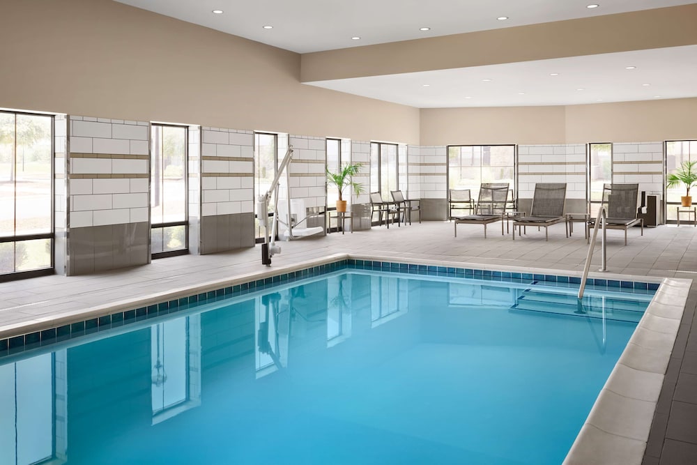 hampton inn and suites charlotte steele creek