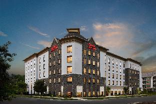 hampton inn and suites charlotte steele creek