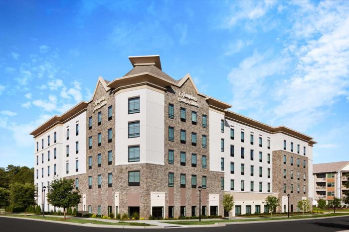 hampton inn and suites charlotte steele creek