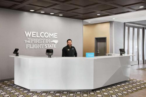 hampton inn and suites charlotte steele creek