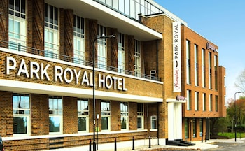 hampton by hilton london park royal