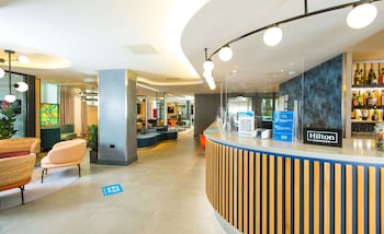 hampton by hilton london park royal