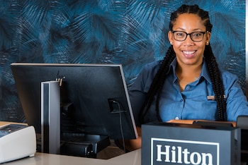 hampton by hilton london park royal