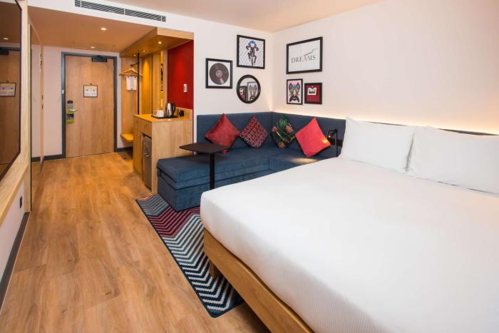 hampton by hilton london park royal