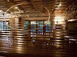 oakhurst hotel