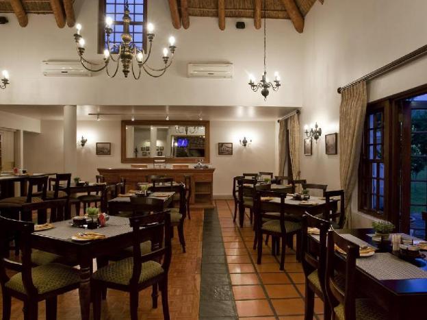 oakhurst hotel
