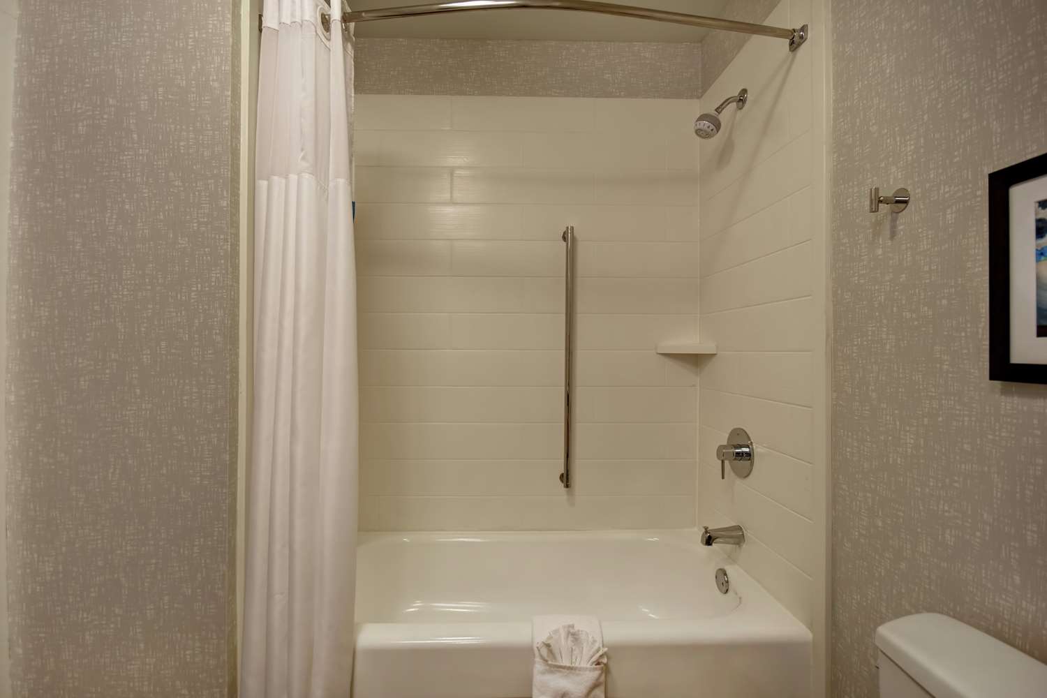 hampton inn atlanta mall of georgia