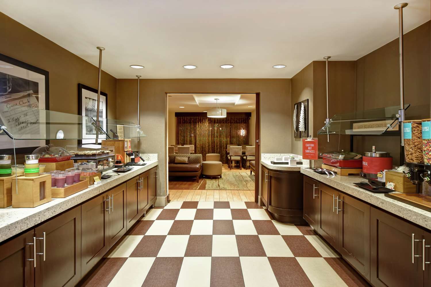 hampton inn atlanta mall of georgia