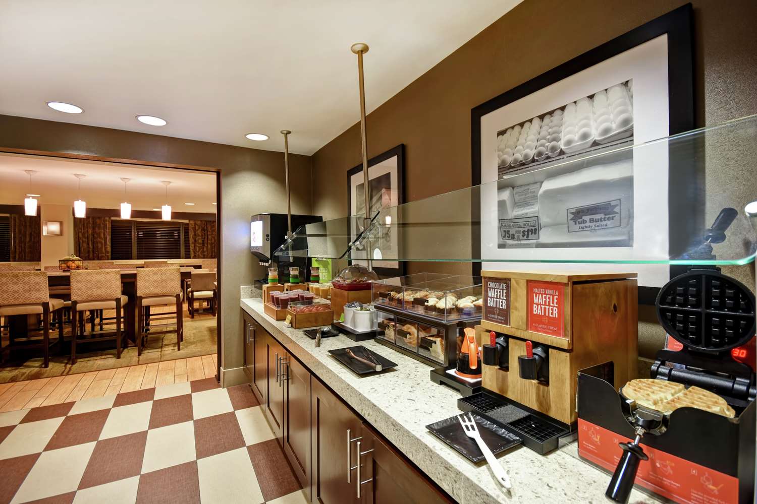 hampton inn atlanta mall of georgia