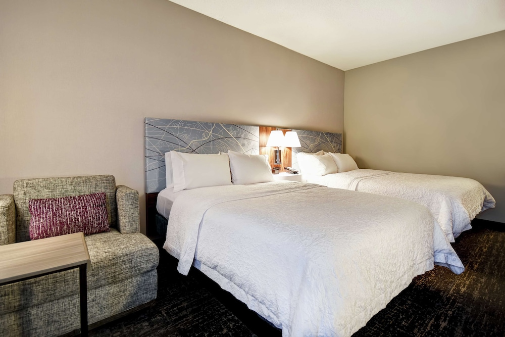 hampton inn atlanta mall of georgia