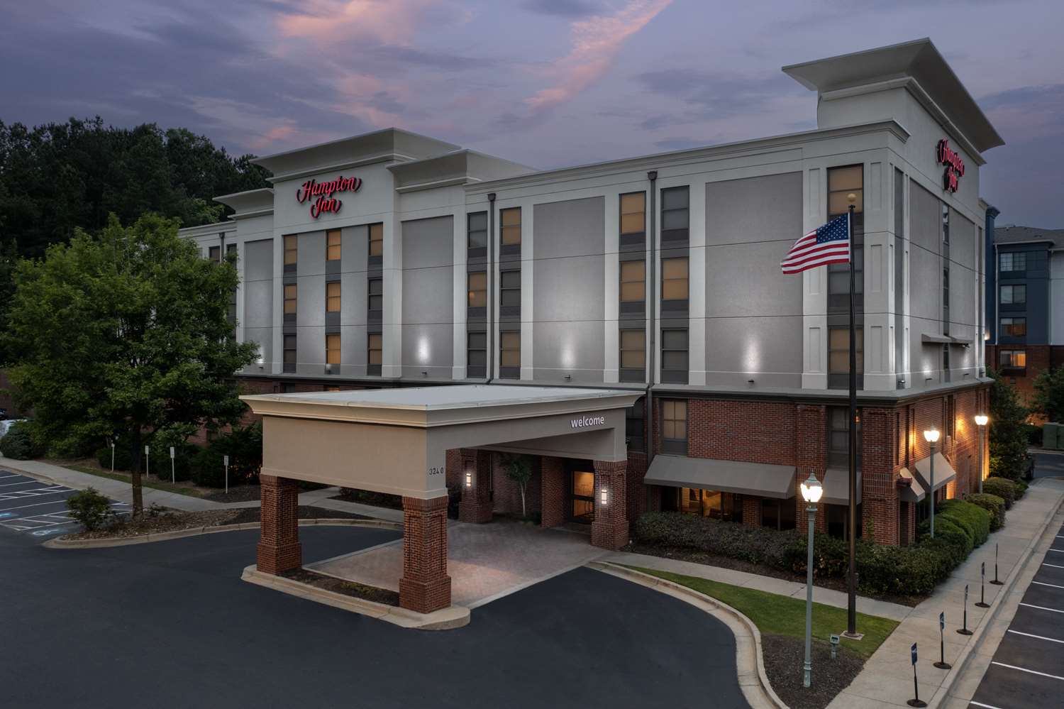 hampton inn atlanta mall of georgia