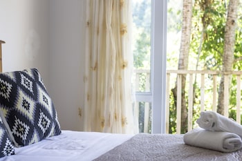 aston norwood chalets