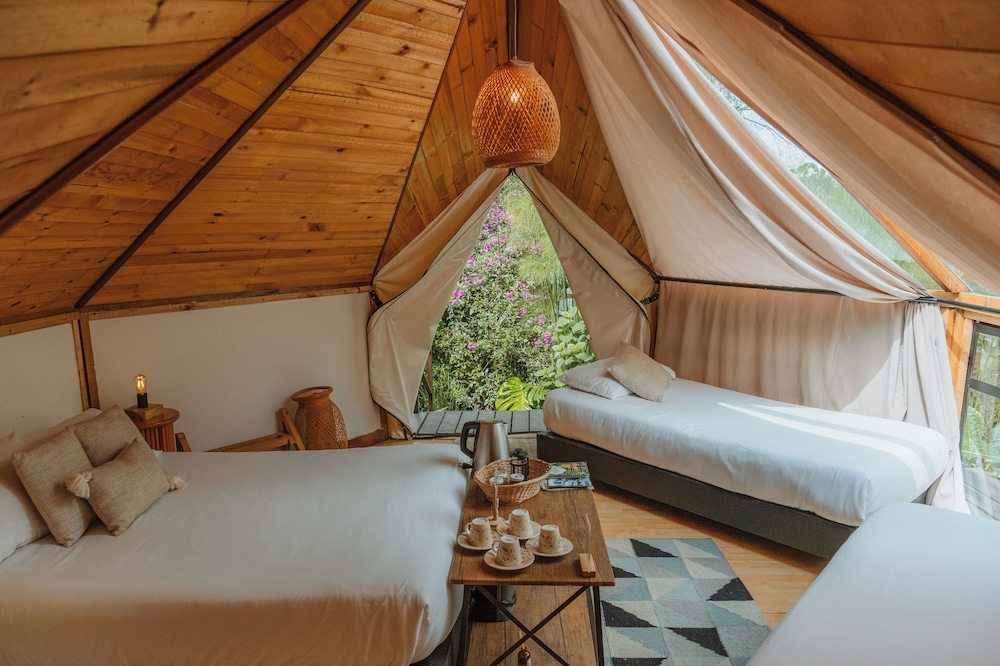 glamping lumbre