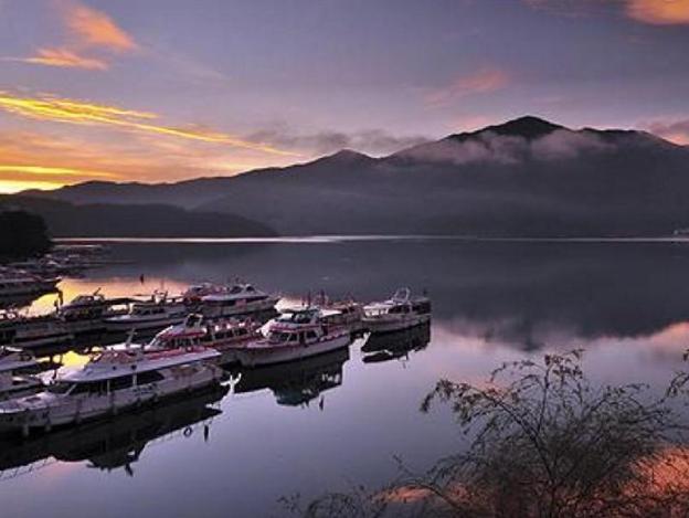 lake in mountain bandb