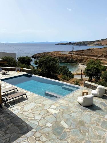 iris villa
