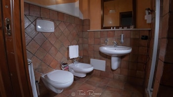 hotel capomulini historical house