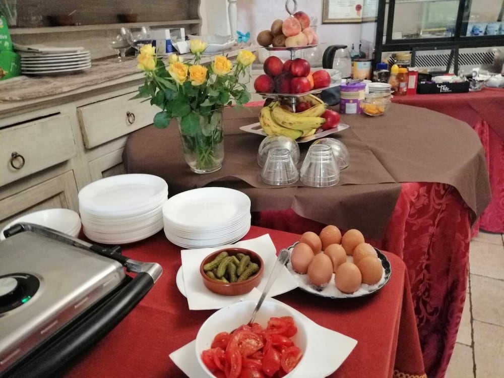 hotel capomulini historical house