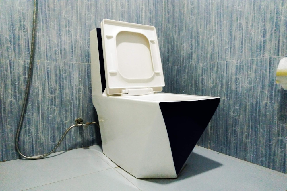 beneville hotel and apartment