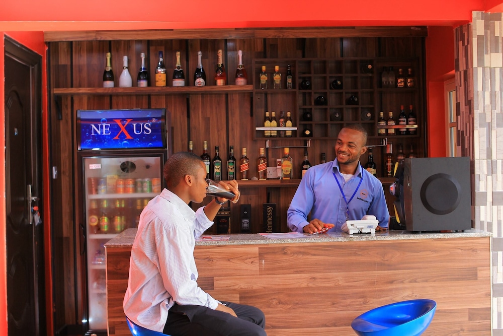 beneville hotel and apartment