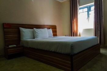 beneville hotel and apartment