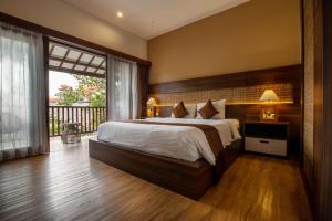 ratan hotel uluwatu