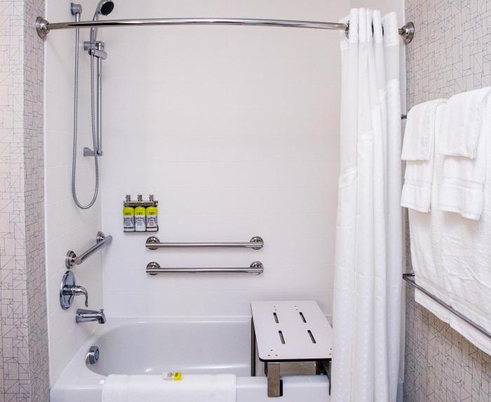 holiday inn express and suites rehoboth beach an ihg hotel