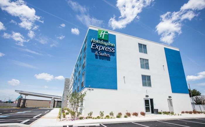 holiday inn express and suites rehoboth beach an ihg hotel