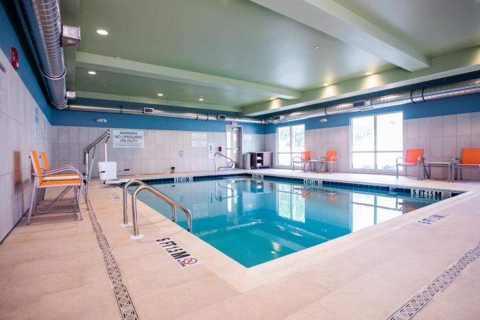holiday inn express and suites rehoboth beach an ihg hotel