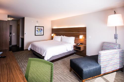 holiday inn express and suites rehoboth beach an ihg hotel