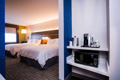 holiday inn express and suites rehoboth beach an ihg hotel