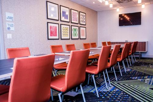 holiday inn express and suites rehoboth beach an ihg hotel