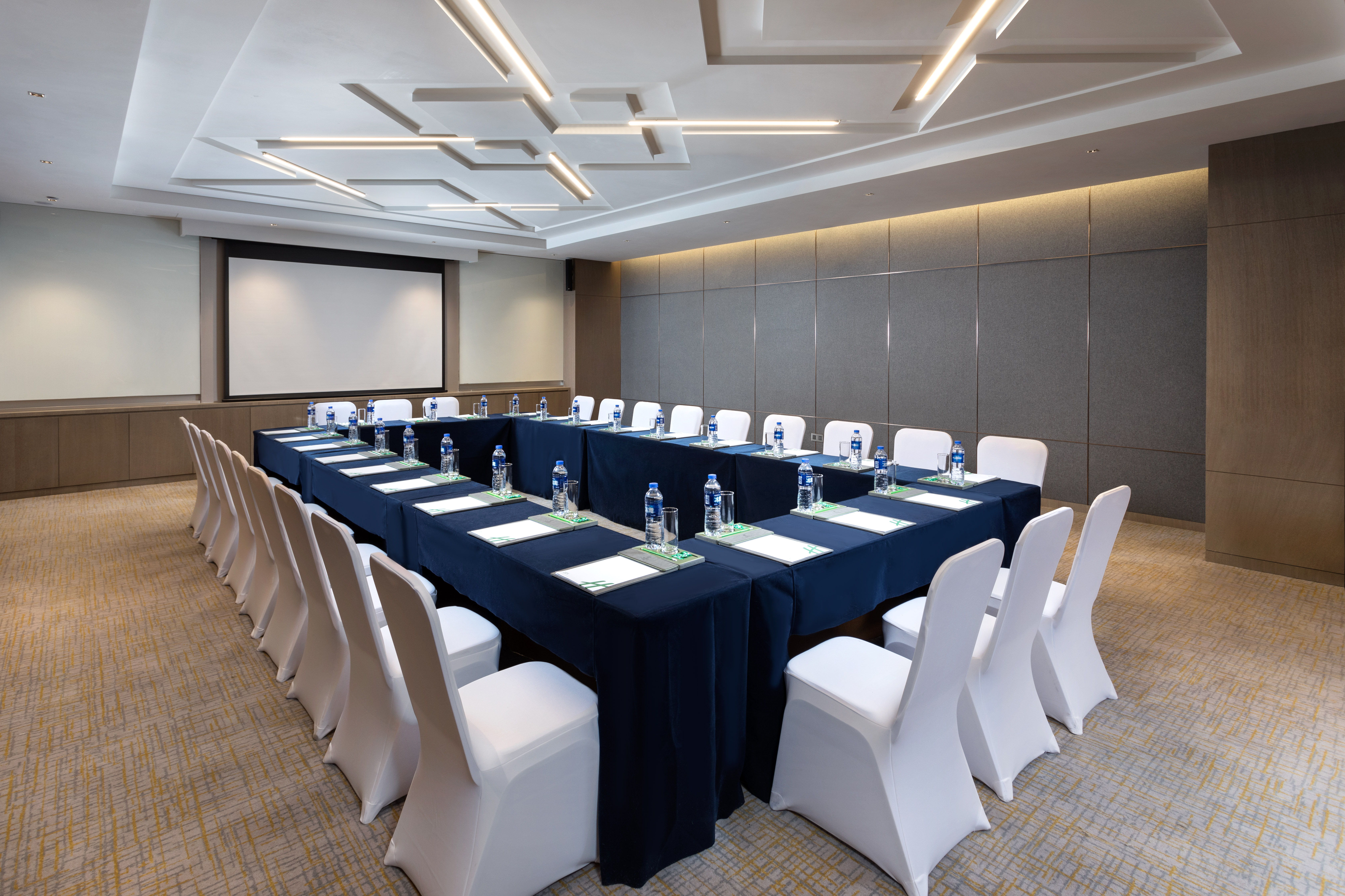 holiday inn guiyang city center an ihg hotel