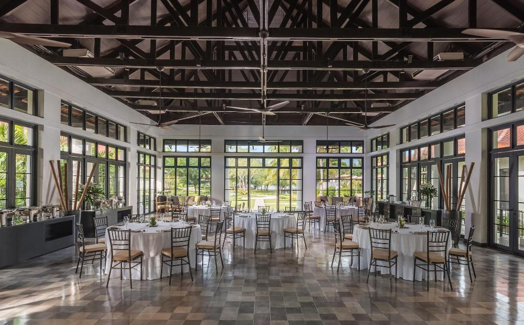 dusit thani lubi plantation resort