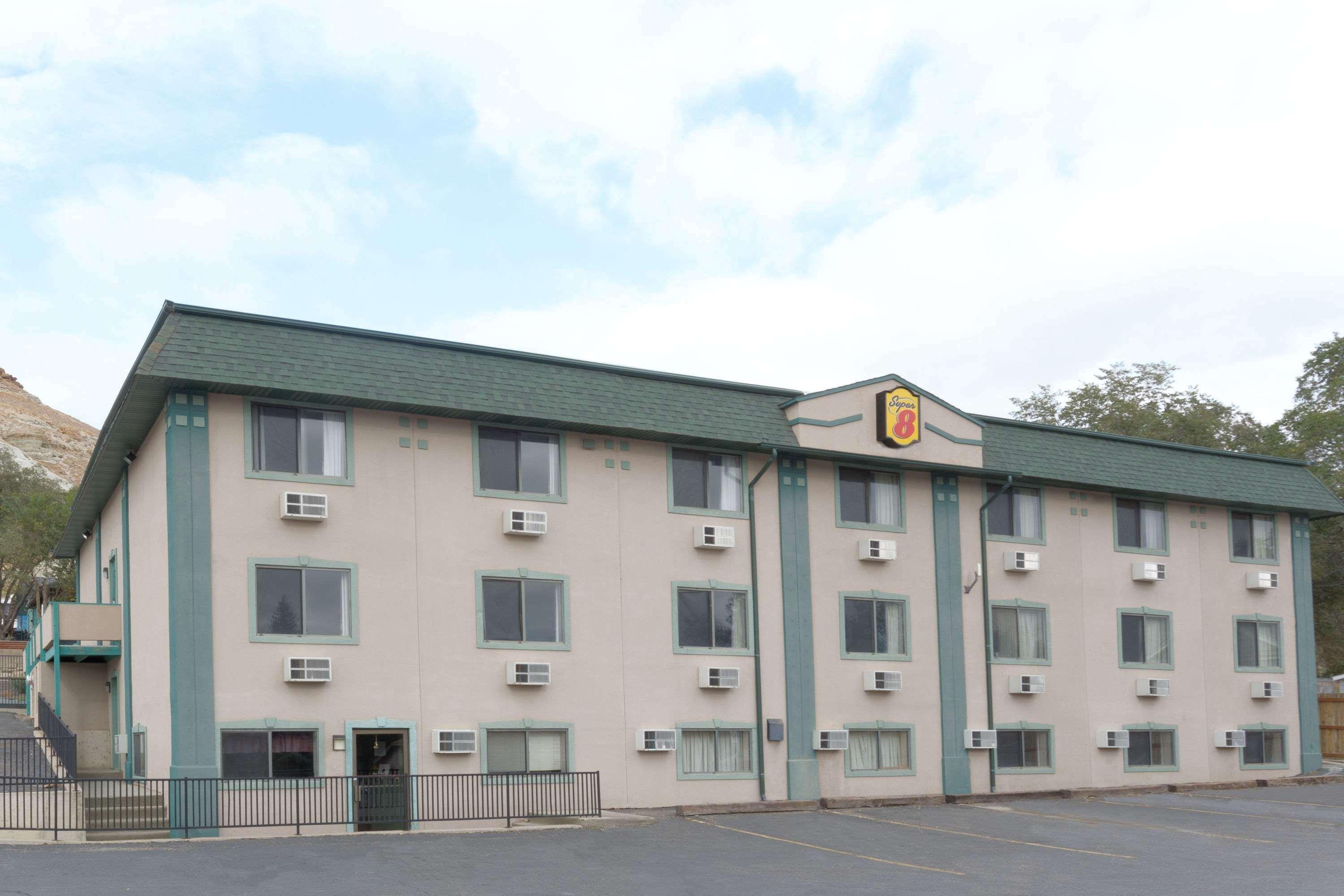 Super 8 By Wyndham Green River,Rock Springs>>Green River,2 star