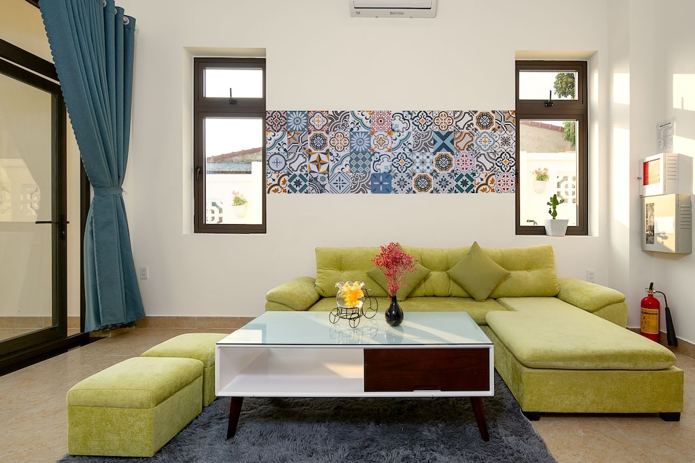 yellow mushroom villa hoi an
