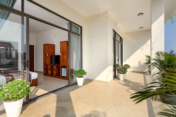 yellow mushroom villa hoi an
