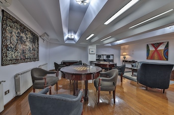 le suisse elegance hotel