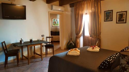 la mora exclusive a moricone