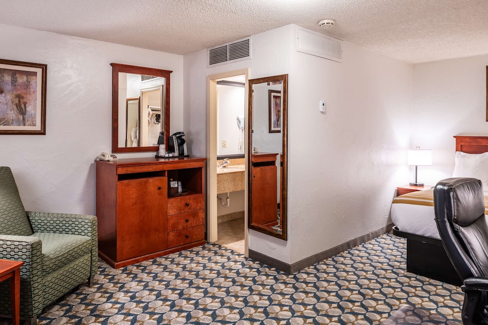 best western vista inn at the airport