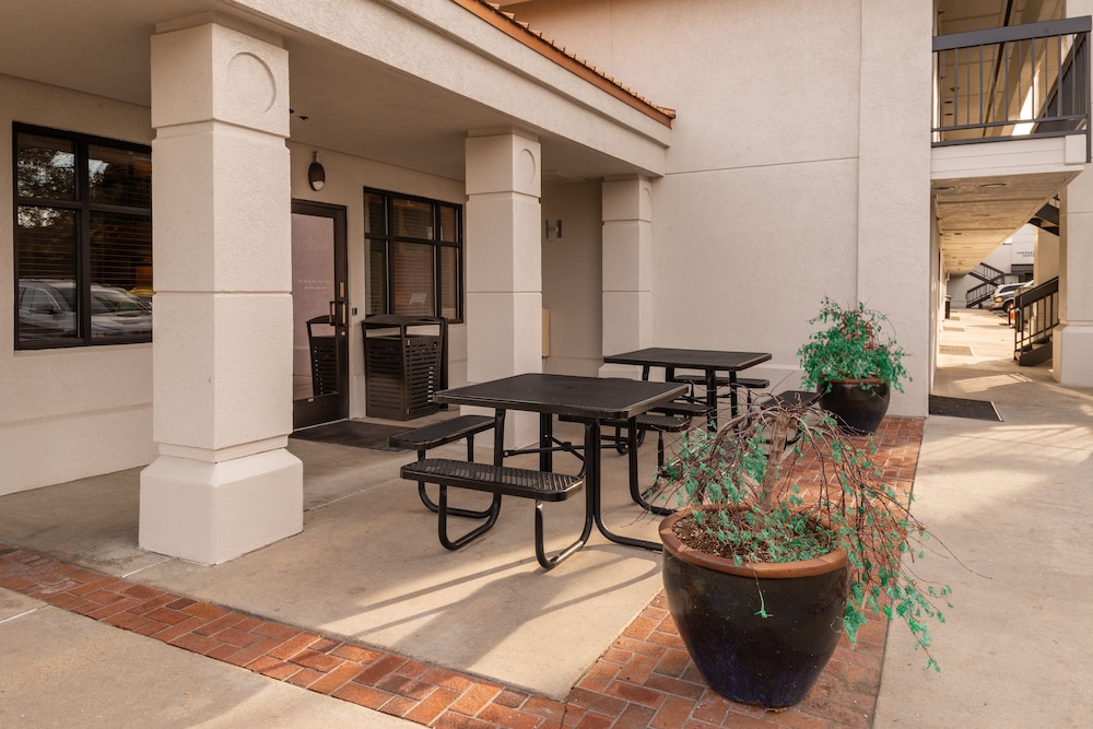 best western vista inn at the airport